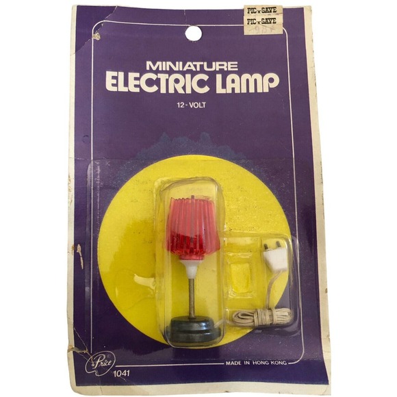 Vintage Miniature Electric Lamp Dollhouse Sealed 1041 Red Lampshade - Picture 1 of 3